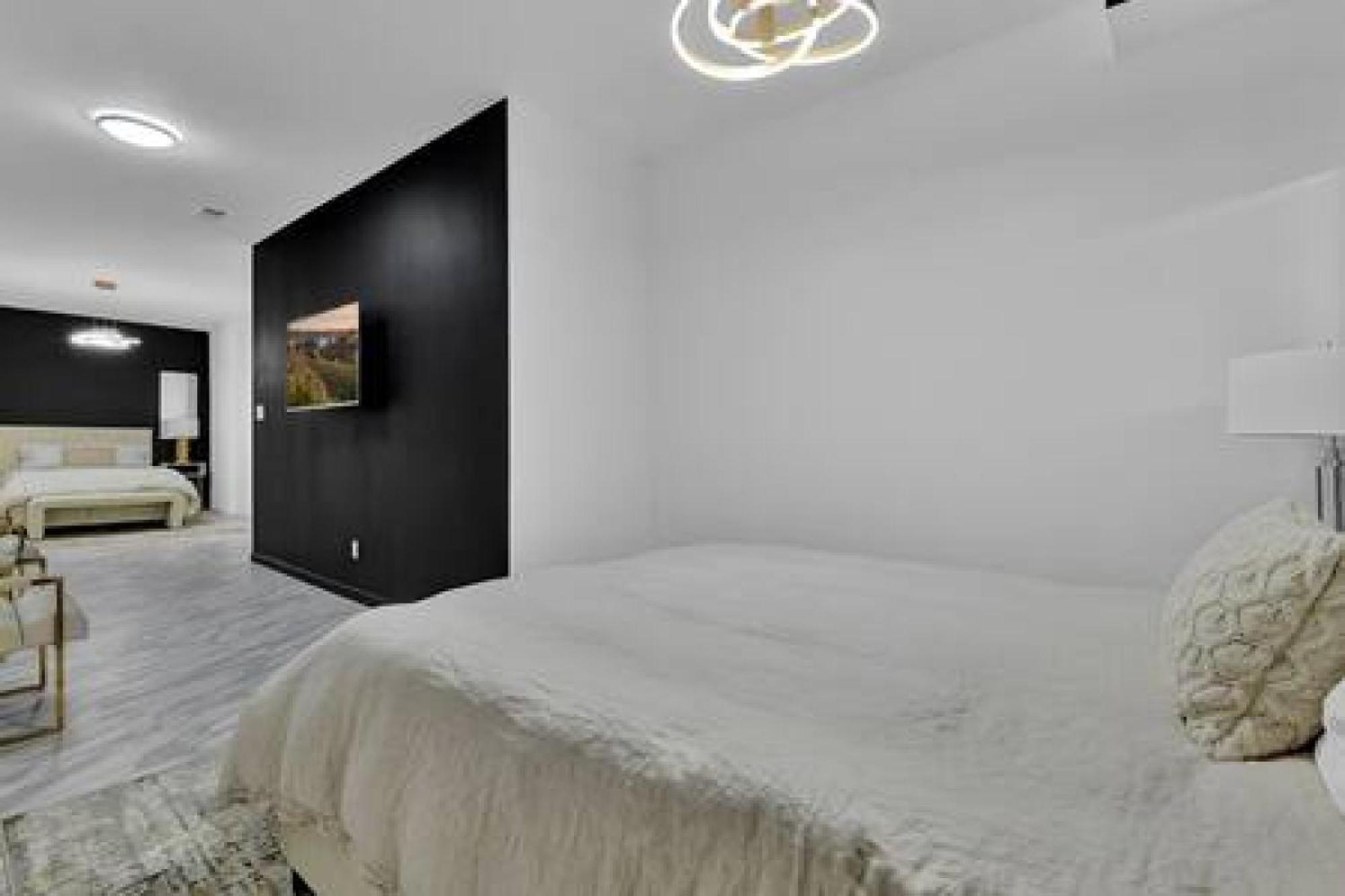 Lovely 4Bd House W Pool, Hot Tub And Free Parking ฮูสตัน ภายนอก รูปภาพ